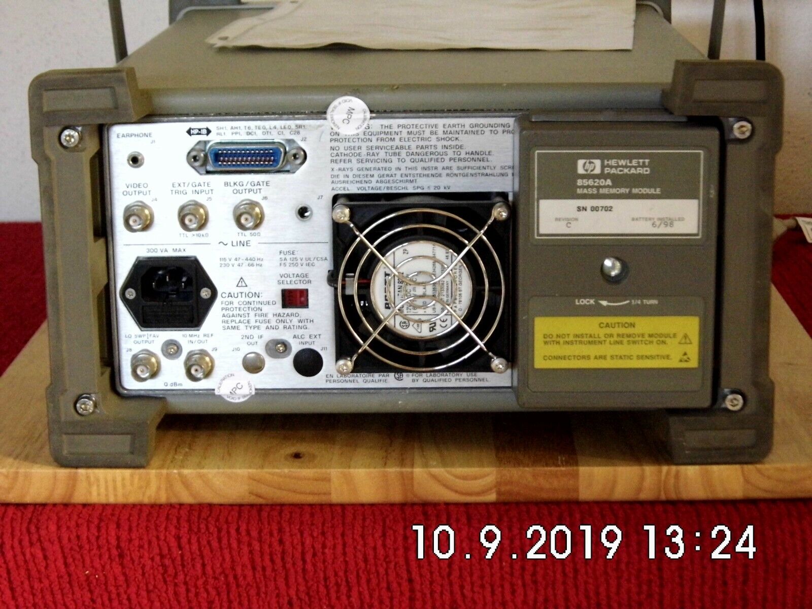 Agilent HP 8563E 9Khz to 26.5GHz Spectrum Analyzer NIST Calibrated Agilent HP 8563E 9Khz to 26.5GHz Spectrum Analyzer NIST Calibrated